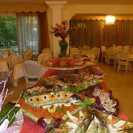 Hotel Astra 3*