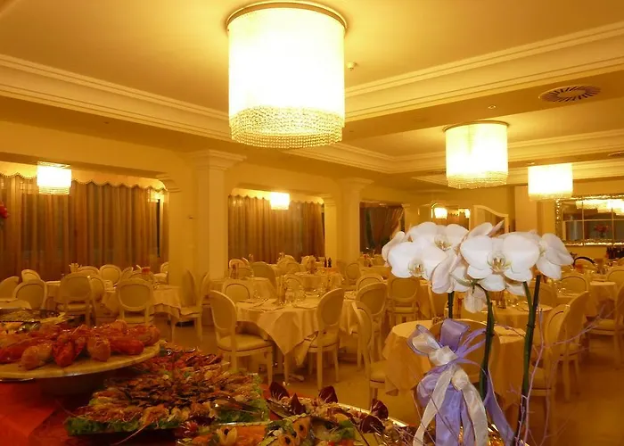 阿斯特拉酒店 3*